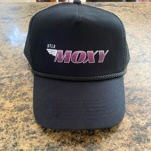 Black Moxy Print baseball hat